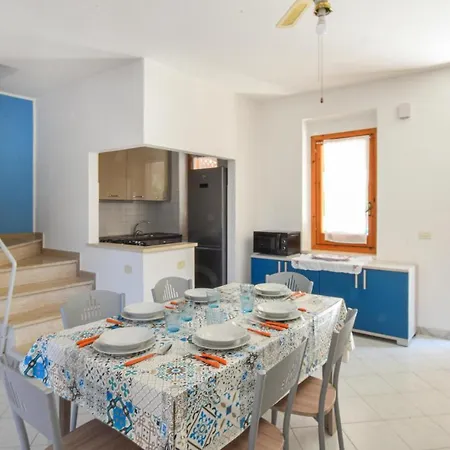Ferienhaus 3 Bedroom In Gizzeria